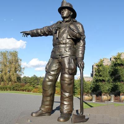 China Europe Customized Life Size Cast Brass Firefighter Bronze Sculpture Statue Soldier for sale