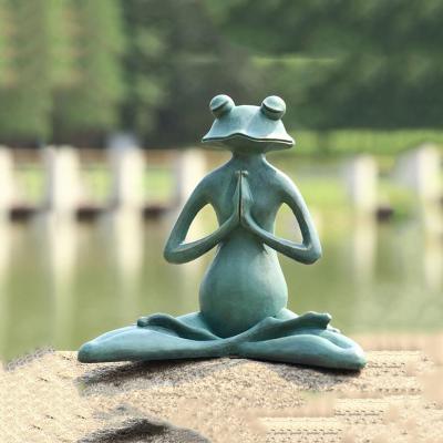 China Europe Garden Statues Outdoor Decor Frogs Bronze Items Ornament Art Yoga Frog Sculpture In Large Mirrored Metal Yard Statue for sale