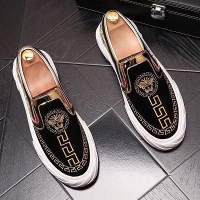 China Damping 2023 vintage men's fashion handsome men's flat boat comfortable lightweight sports shoes stretch casual loafers slip-on shoes for sale