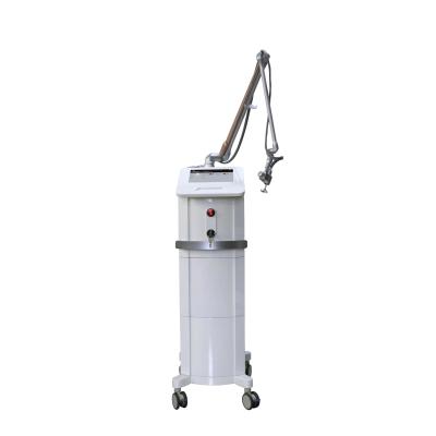 China 40w 60W Fractional CO2 Laser Machine For Wrinkle Removal Stretch Mark Scar Removal Tightening for sale