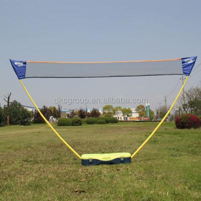 China Portable badminton set with rackets, nets and posts for sale