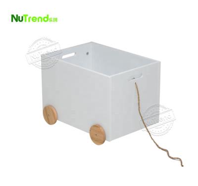 China Custom Cute Portable Wooden PANEL Kids Toy Box Trunk Storage Toy Box With Wheels for sale