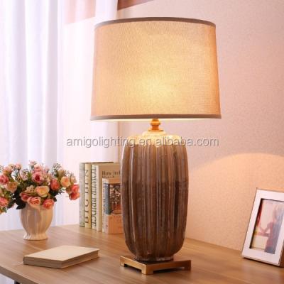 China New Modern European Design Hotel Ceramic Table Lamp With Fabric Cover TC06 for sale