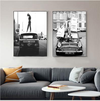 China Black White Girl Pictures Art Canvas Painting Retro Vintage Street Car Pictures Retro Fashion Style International Organization for Standardization for sale