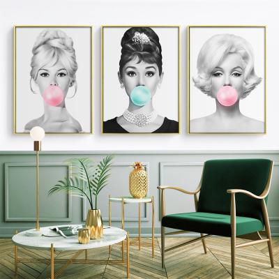 China Waterproof Fashion Audrey Hepburn Bubble Gum Canvas PostersMonroe Wall Art Prints Pictures Painting Home Decor for sale