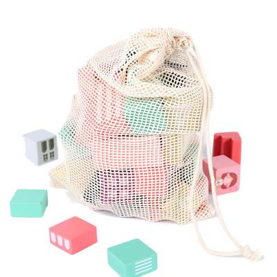 China Eco-friendly Reusable Portable Organic Cotton Handled Mesh Toys Packaging Bags For Kids for sale