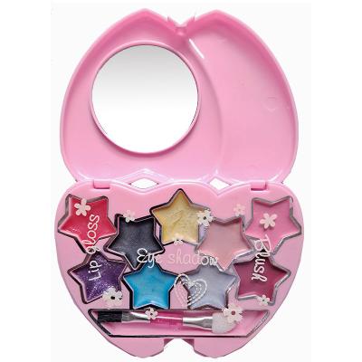 China Double heart compact make up kit set for little girl 16*25*3 cm for sale