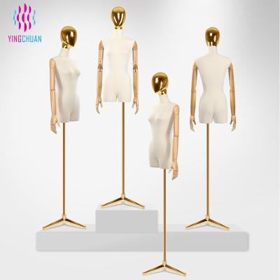 China Chrome Mannequin Plus Size Main Dress Form Models Mannequin With Wooden Hand For Shop Display for sale