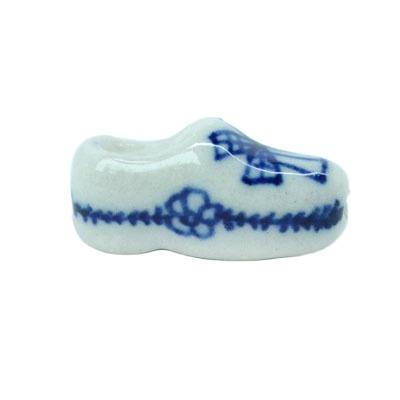 China Bracelets wholesale various sizes and designs shoe shape beads blue and white custom designs beads from china for jewelry making for sale