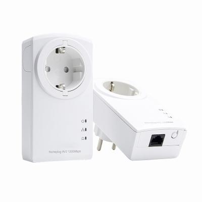 China WIRELESS NETWORK AC Pass-through Homeplug Powerline Adapter Kit AV2 1200Mbps Powerline Adapter for sale