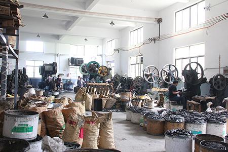 Verified China supplier - Ningbo Yinzhou Rilong Hardware Tools Factory