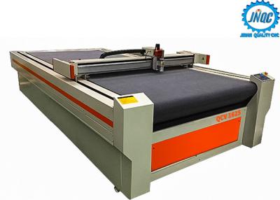 China Auto Feeding Oscillating CNC Knife Cutting Table 1625 For Fabric Leather for sale