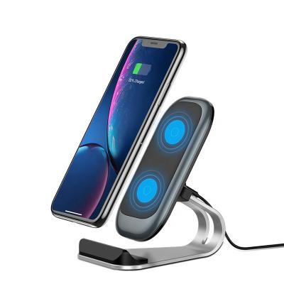 China Hot Selling Desktop Fashionable Charger Phone Wireless Stand 3 in 1 Desktop Wireless Charger for sale