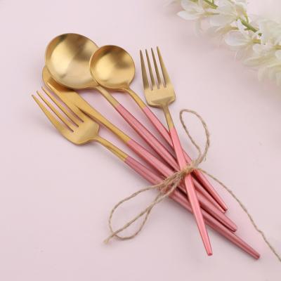 China Viable Wholesale High Quality Golden Flatware Set Spoon Fork Knife Set Stainless Steel Cutlery for sale