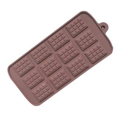 China 12 Cavity Waffle Silicone Chocolate Chip Creative Viable Silicone Sugar Mold Diy Fun Kids Mold for sale