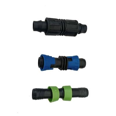 China Agricultural Farmland Irrigation System Custom 16mm Hose Fittings Ce Approved Adjustable Plastic Connector for sale