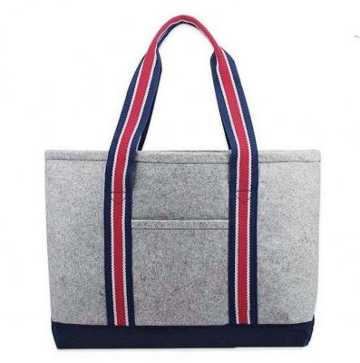 Cina 100% Eco-Friendly Fashion Felt Tote Bag Handbag Eco-Friendly Shopping Bags in vendita