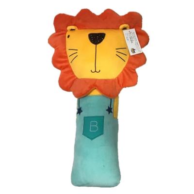 China O brinquedo bonito enchido do descanso de Lion Cushion Toy Plush Car Seat para a segurança relaxa à venda