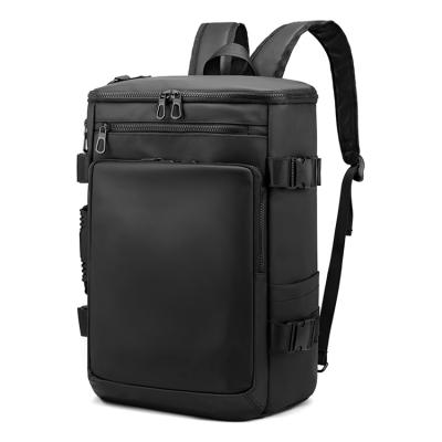 China No PU Waterproof High End Backpack Fashion Wholesale Men College Backpack Designer for sale