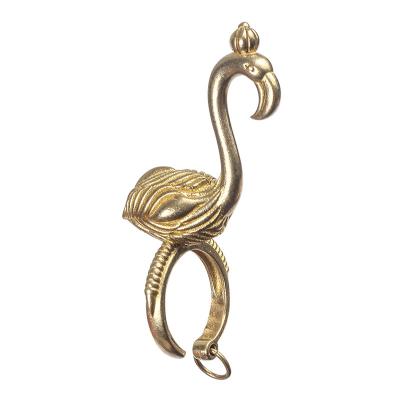 China Creative Flamingo Personality Cigarette Clip Barber Shop Ring Cigarette Holder Smoking Ring Men's Cigarette Holder Fashion Ring for sale