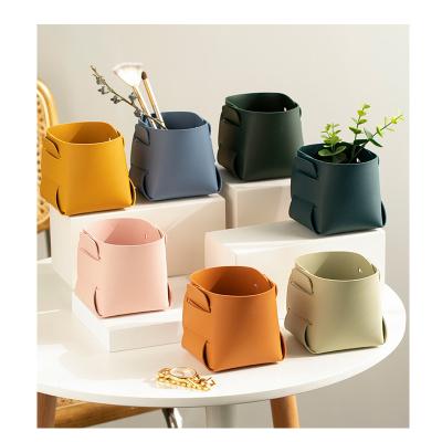 China Stocked Wholesale 2022 New Gift Custom PU Leather Pen Make Up Tray For Storage Brush Vase Leather Cosmetic Storage Box for sale