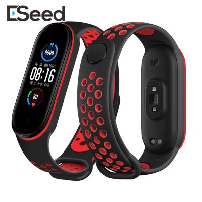 China Wholesale Smart Rubber Low Price Wrist MI Band Strap For Xiaomi 6 5 4 3 Soft Sport Silicone Strap Metal Watch Accessories for sale