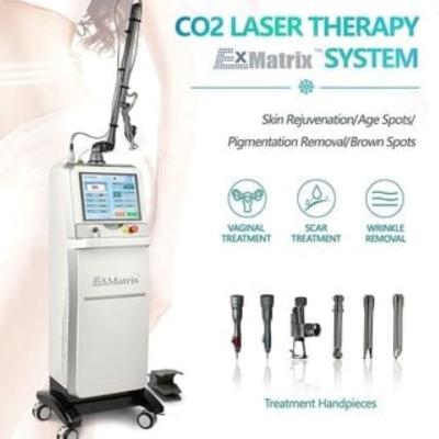 China Hot Sale Service 10600nm Pigment Removal Partial Vaginal Co2 Tightening Laser Machine Acne removalCo2 Dermatology Laser For Skin Care Clinic for sale