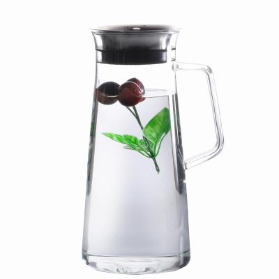 China 1500mll Viable Glass Pitcher with Lid, Hot/Cold Refrigerator Glass Pitcher Jug for Homemade Juice and Iced Tea, with Handle for sale