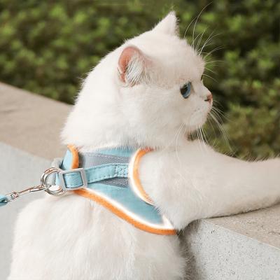 China Reflective Type Traction Rope Dog Cat Vest Supplies Pursue Chain Strap Cat Pet Trunk Strap Dog Rope Special Set for sale