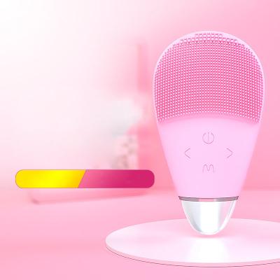 China Portable multi-function waterproof facial cleansing brush for facial deep cleaning and massage with USB charging for sale