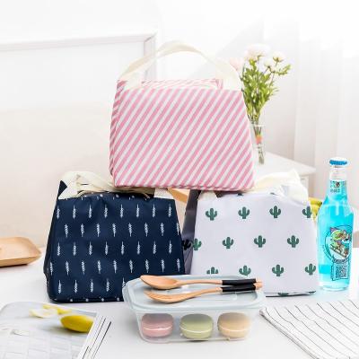 China Flower Waterproof Printing Insulated Lunch Bag Nurse And Box Food Delivery Packing Lunch Tote Bag For School Kids for sale