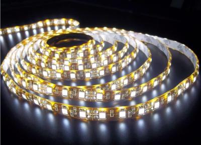 Cina Macchina molle dell'estrusione della striscia della luce della corda del PVC LED, macchina dell'estrusione della corda della striscia del LED in vendita