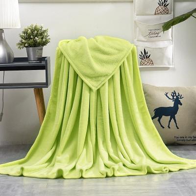 China PORTABLE Manufacturers Supply Winter Solid Color Thick Coral Fleece Flannel Blanket Corporate Gifts for sale