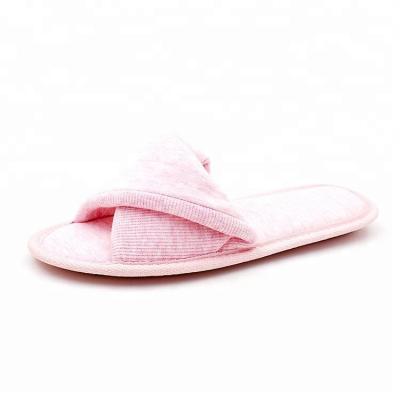 China Custom Logo Breathable Ladies Women Pink Slippers Wholesale New Design High Quality Beautiful Women's Slouch Slippers for sale