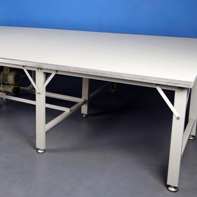 China Garment Shops Wear and Cracked Resistant Blowing /Floating Fabric Spreading Table/Cutting table for all brands fabric machine for sale