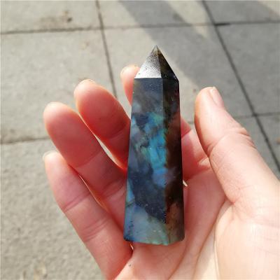 China China manufacture natural quartz stone labradorite rock crystal points for sale