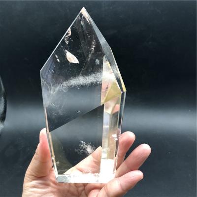 China High Quality Natural Clear Random Quartz Shape Healing Crystals Stones Raw China Quartz Crystals For Gift for sale