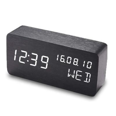 China Files Rohs Wooden Alarm Clock USB Charging Led Projection Light Alarm Clock Led Alarm Clock for sale