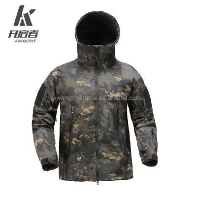 China Waterproof Breathable Waterproof Warm And Wear Resistant Shark Skin Softshell Jacket Men Outdoor Softshell Jacket for sale