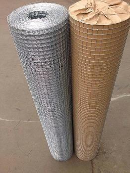 China 1.8*30m hot dipped galvanized welded wire mesh for sale