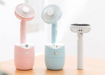 Chine Fan rechargeable de refroidissement à l'air de bec de la pulvérisation 300ML, fan tenu dans la main d'Usb de tête de secousse de 90° à vendre