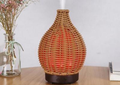 Cina 100ml ha emulato l'umidificatore ultrasonico del diffusore dell'aroma della famiglia della cavità del rattan in vendita