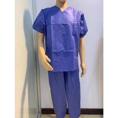 中国 Disposable Scrub Suits Hospital Medical for Doctor and Nurse with Good Quality 販売のため