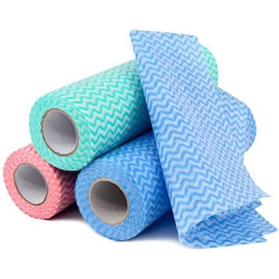 Cina Sustainable House Cleaning Accessories Non Woven Kitchen Paper Towels Roll in vendita