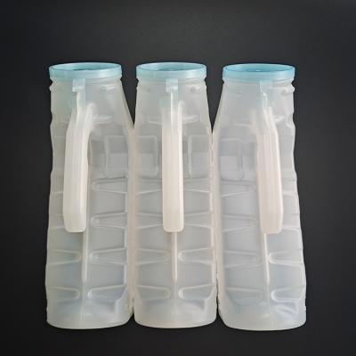 China Medical Use Adult Urine Bottle for Hospital Plastic Glow in the Dark Lid Urine Bottle for sale