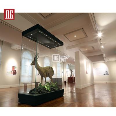 China Display Showcase For Classic Jewelry Store Design Science Museum Exhibit Display Cases Safety Museum Display Cabinets for sale