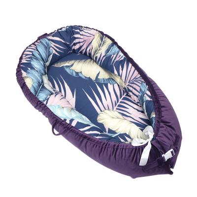 China Hot Sales 100% Anti-Static Soft Breathable Portable Adjustable Baby Gift Baby Shower Nest Sleep Lounger for sale