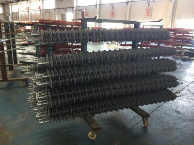 Chine garnitures de 220kV, de 160kN, de PRISE et de BOULE (BS), isolateur composé de silicone à vendre