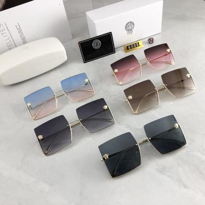 China 2022 High Quality Designer Glass Women Sunglasses Luxury Inspired Sun Famous Brand Designer New Arrival Fashion Sun Glasses Sunglasses for sale