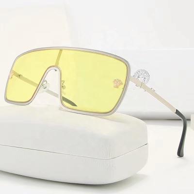 China Fashion Sunglasses 135280 Retro Fashion Sunglasses Female Sunglasses For Women Men Vintage Gradient Shade Brand Luxury Sunglasses for sale